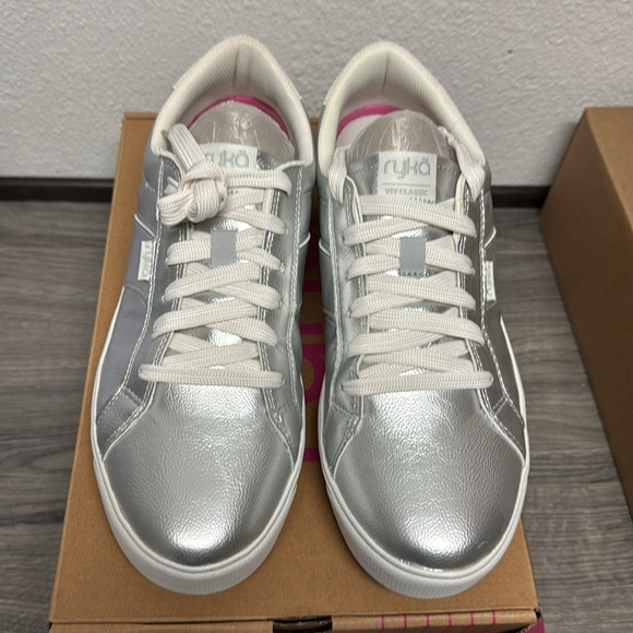 Ryka Classic Sneaker - Picture 4 of 7